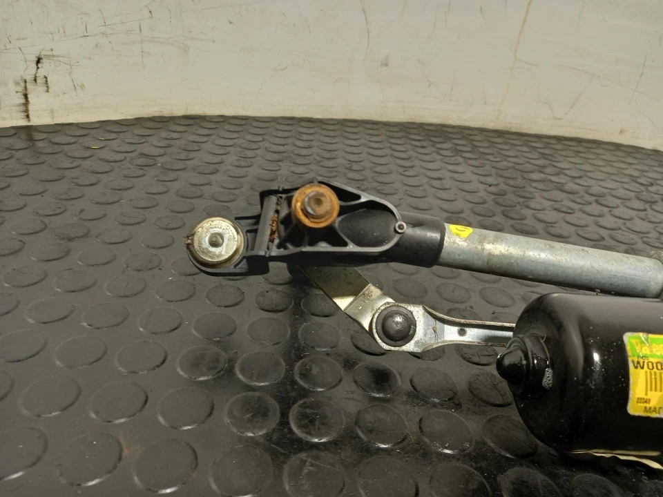 Motor limpiaparabrisas delantero RENAULT MEGANE 2008-2017 3 puertas cupé Foto 2 de 4