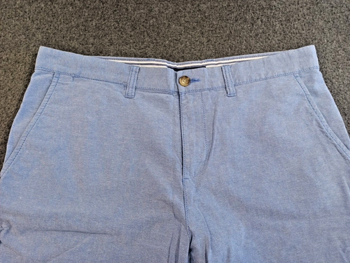 Tommy Hilfiger Mens Light Blue Bermuda Shorts Flat Front Size 34 Pockets - Picture 2 of 9