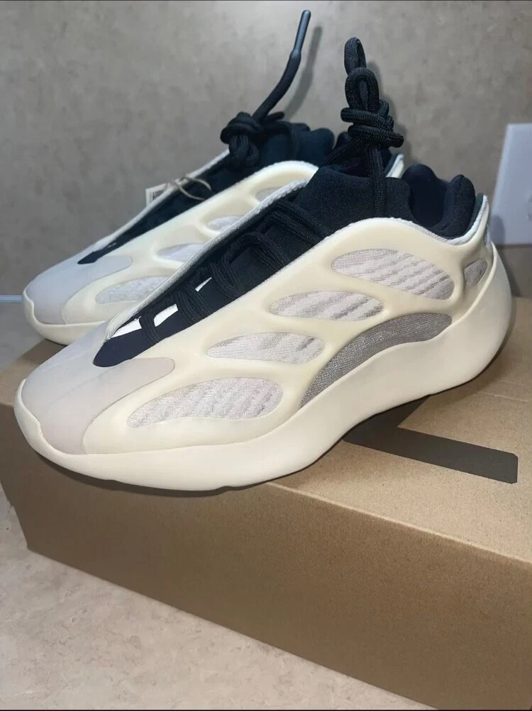 Yeezy boost 700 size best sale 5