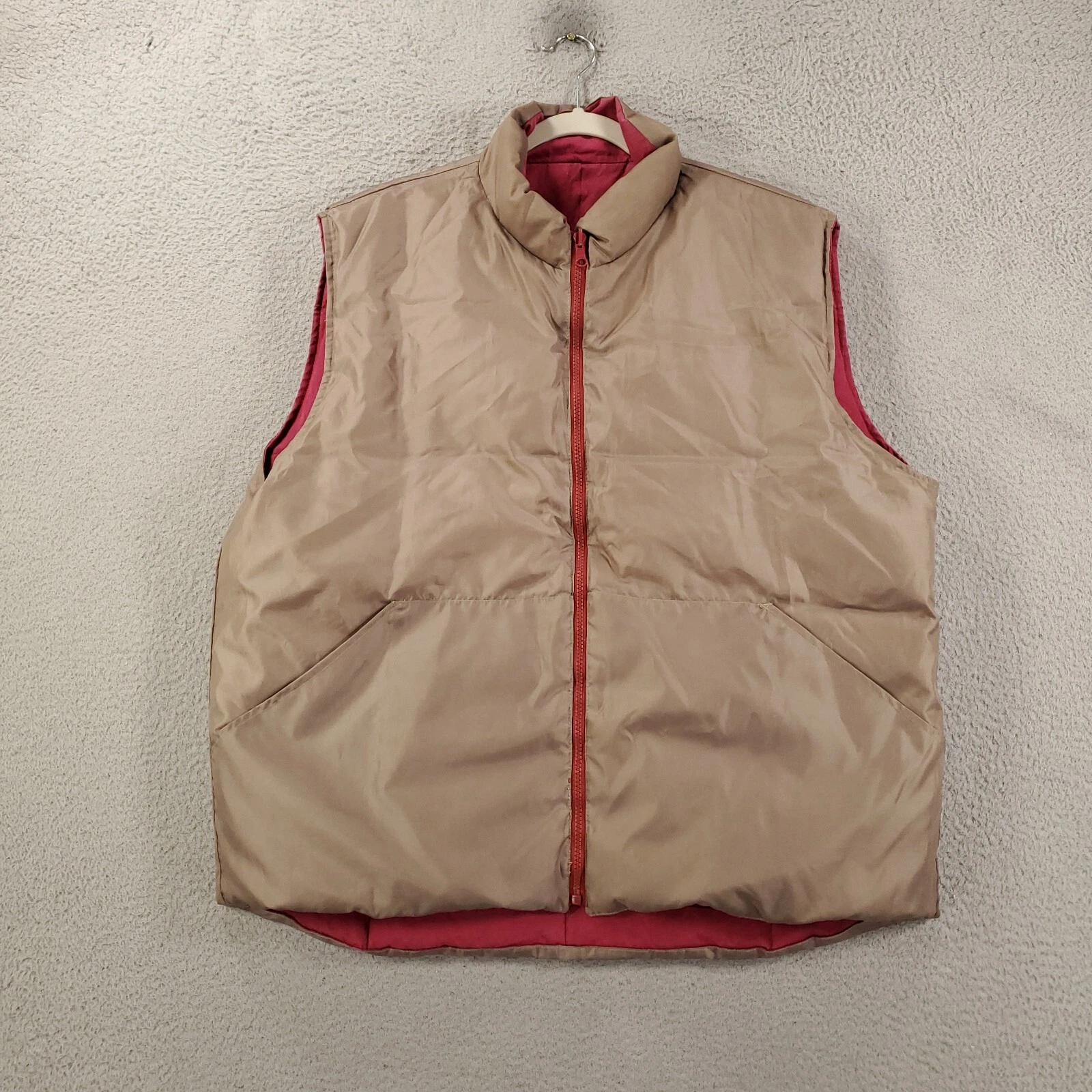 Mens Down Puffer Vest Size Large Red Tan Down Feather Hunting Reversible Hiking