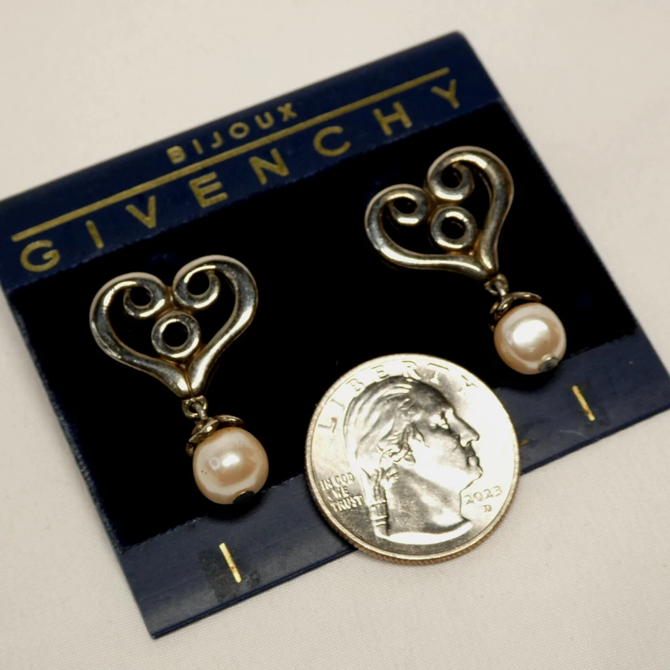 Pendientes perforados Givenchy Bijoux plata corazón gota perlas Foto 3 de 4