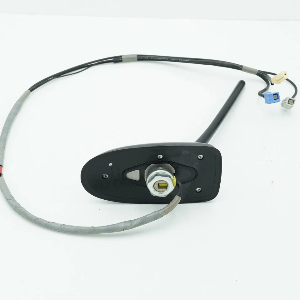 Antena de rádio via satélite Toyota RAV4 2008 - 2012 montada no teto 86960-0R020 3348 - Imagem 3 de 4