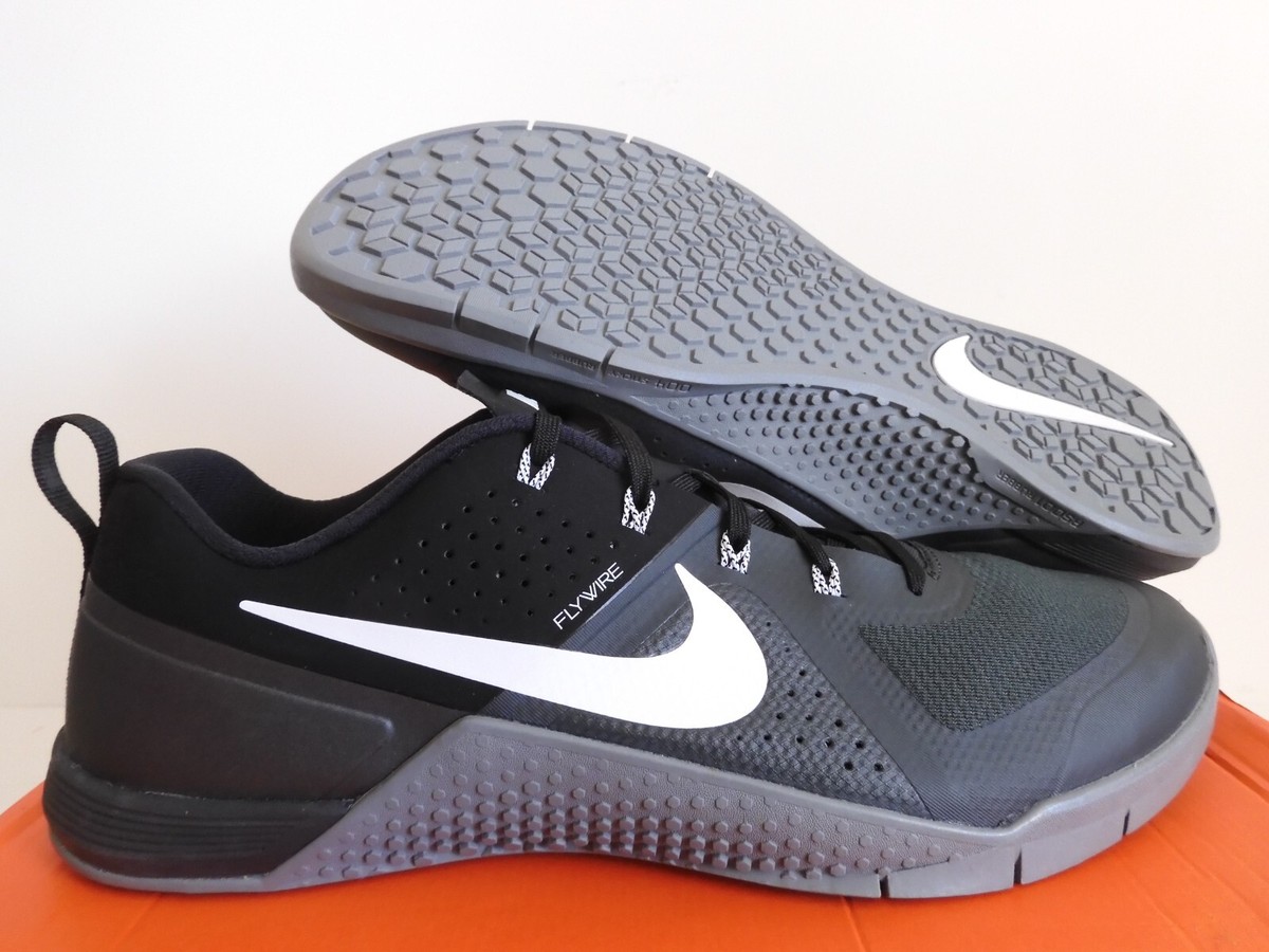 nike 704688