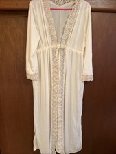 Vintage Peignoir Robe Gown Romantic Elegant Victorian Ivory Lace Large