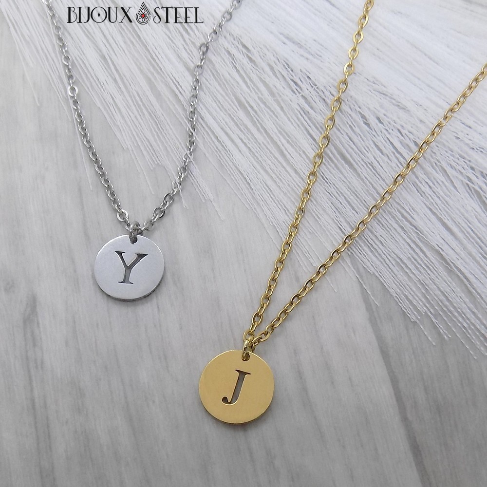 Collier à pendentif médaille lettre initiale personnalisée femme acier