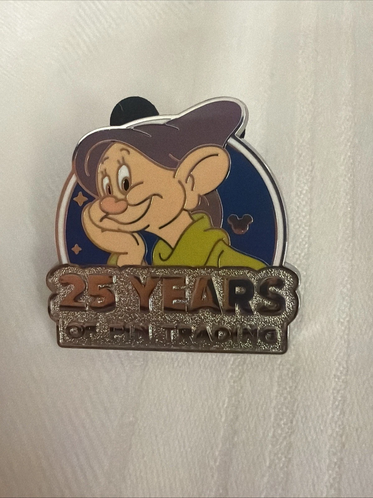 New Listing2025 WDW Hidden Disney Dopey 25 Years of Pin Trading
