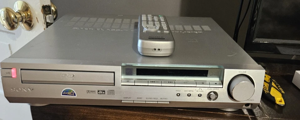 Sony HCD-S3005.1 CH Digital Verstärker CD/DVD Player Receiver mit Fernbedienung Beschreibung lesen!