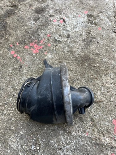 Mercedes-Benz C W204 2008 Diesel 125kW Ansaugdämpfer Resonator A6460981007