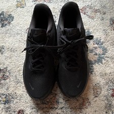 Nike Revolution 8 Men s Mesh Low Top Sneakers...