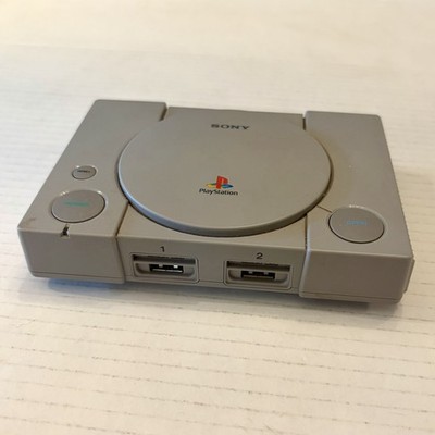 SONY PLAYSTATION CLASSIC MINI (SCPH-1000R) (MGP051988)