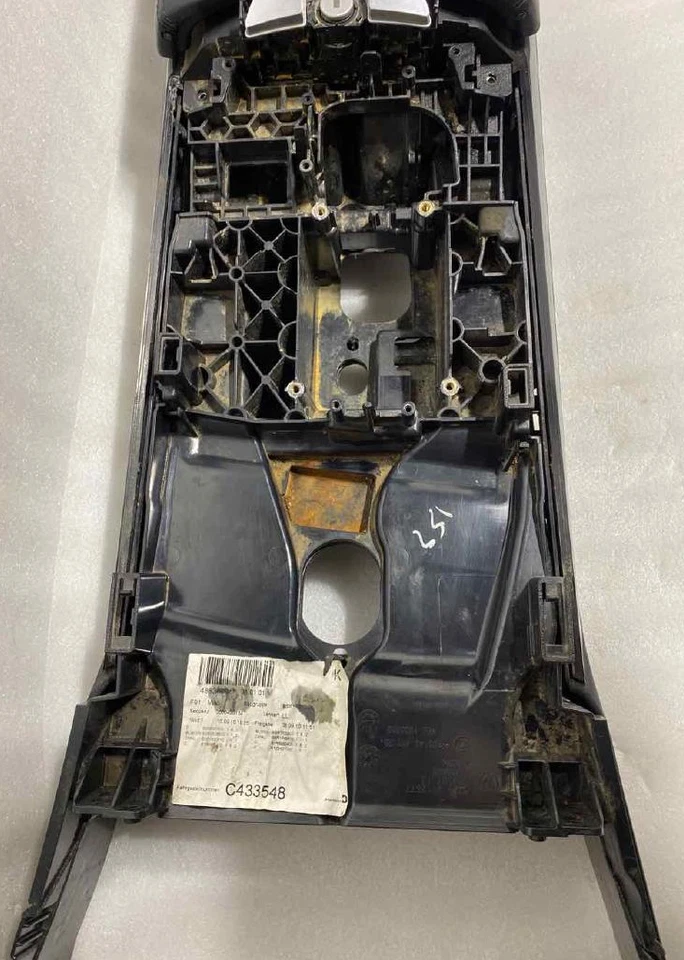 Console central 2010-2015 BMW 760i piso preto - Imagem 3 de 4