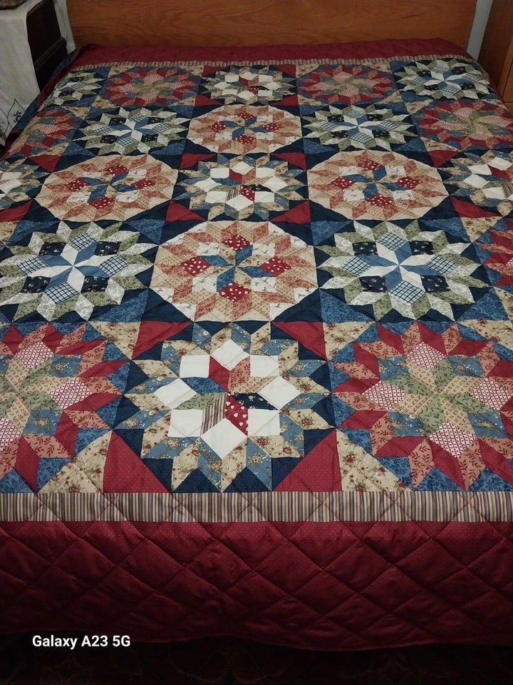 Edredón reversible Mainstays Patchwork poliéster frontal y relleno 86x90 Foto 2 de 4