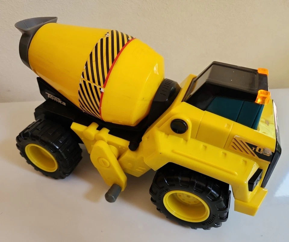 TONKA Truck Cement Mixer 2018 Hasbro Rotating Toy Sound 12" Plastic Construction - Image 3 of 4
