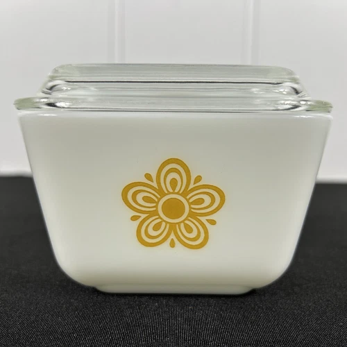 Vtg Pyrex Butterfly 1.5 Cup Dish 501B W/ Ribbed Glass Lid 501C