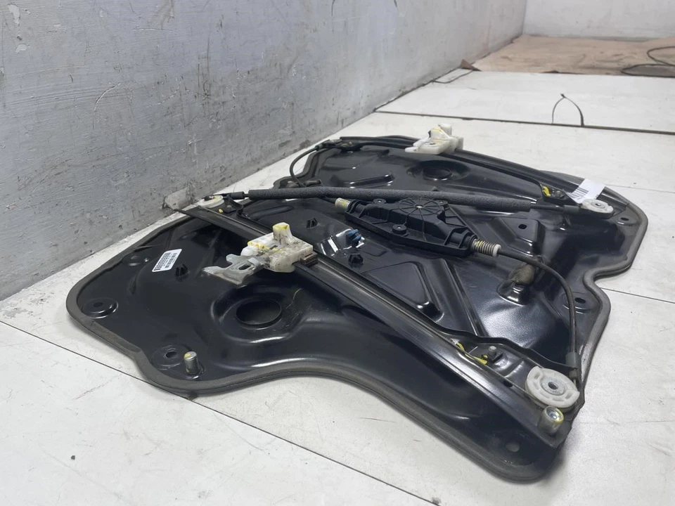 2011 NISSAN MAXIMA FRONT LEFT DRIVER SIDE DOOR WINDOW REGULATOR PANEL OEM+ - Image 2 of 4