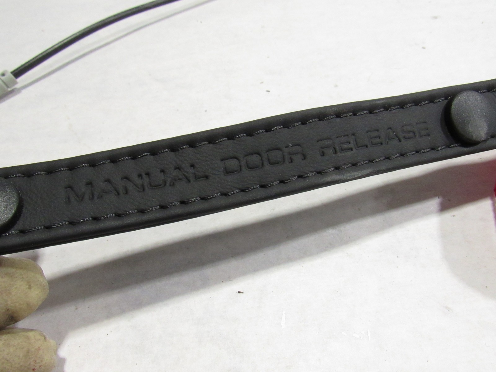 20-23 McLaren GT 2021 Door Emergency Pull Handle Cable Set 2 PCS ;:Y