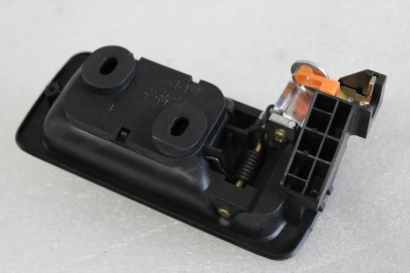 1996 1997 1998 1999 2000 2001 2002 2003 2004 ACURA RL RIGHT REAR DOOR HANDLE - Image 3 of 4