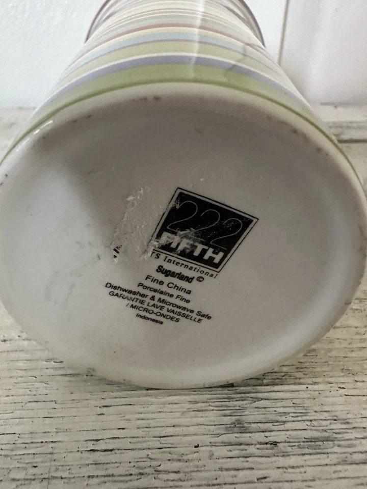 Juego de dos tazas de cerámica a rayas de verano Jumbo talla 222fifth casa de playa Foto 3 de 4