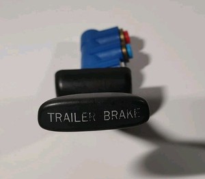 BENDIX TCS-9000 SEMI TRUCK TRAILER BRAKE CONTROL VALVE 7267413 OEM