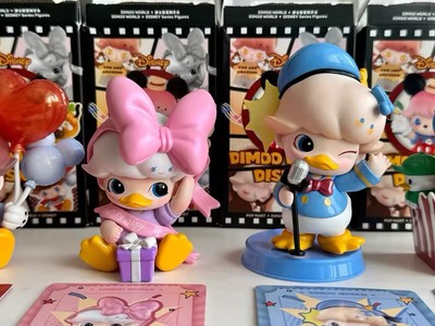 POP MART DIMOO World Disney Series Blind Box Confirmed Figure