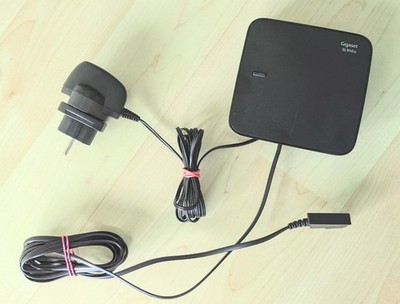 Basisstation Gigaset SL910A. Mit Anrufbeantworter. Netzteil und Telefonkabel