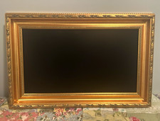 Samsung The Frame 32 QLED Smart TV PLUS ornate frame - Excellent Condition