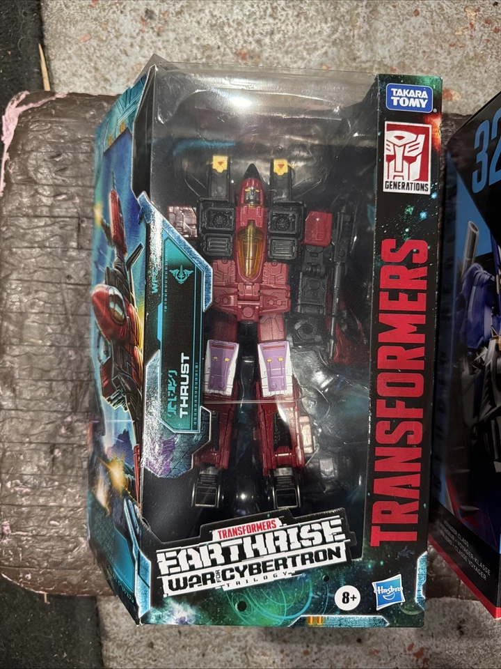 Hasbro Transformers Earthrise War for Cybertron Thrust / 2 Pack - Image 4 of 4