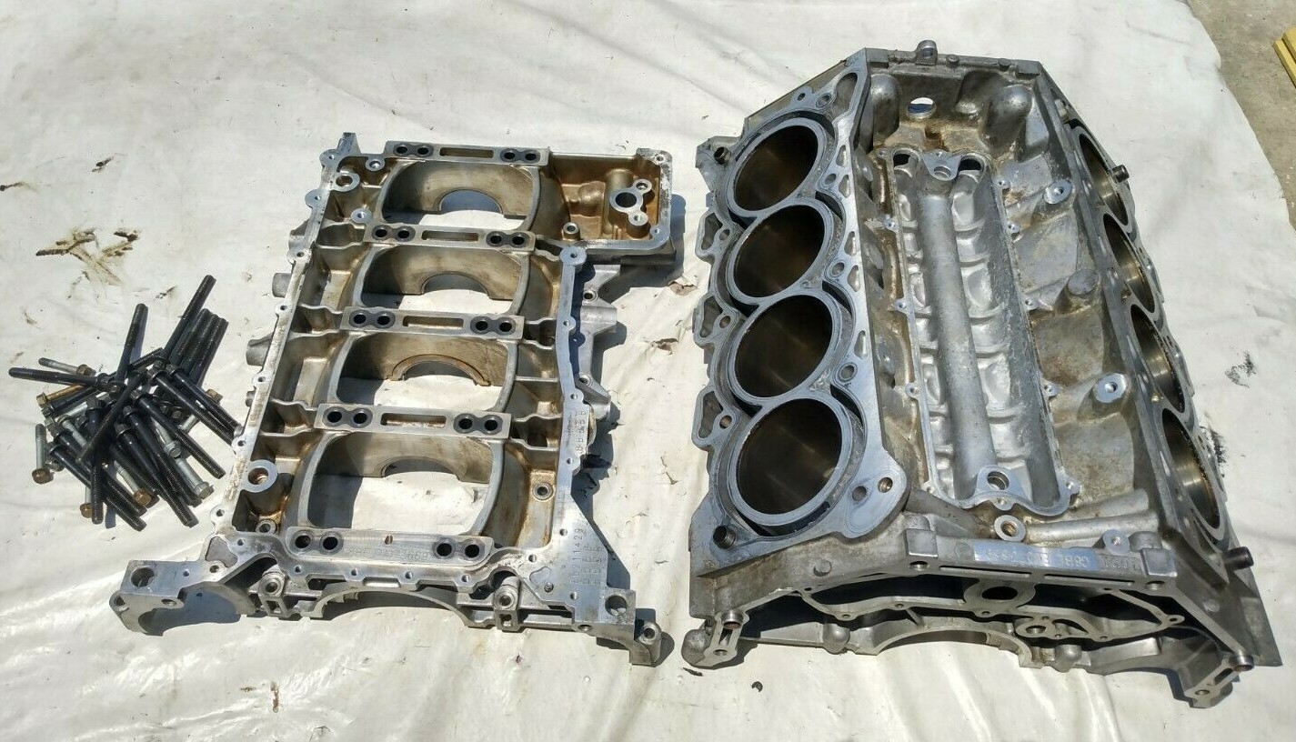 KIA K900 OEM 5.0 V8 BARE ENGINE BLOCK ASSEMBLY 15 16 17