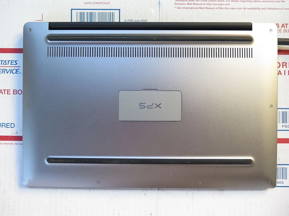 13.3" Dell XPS 13 9360 Laptop i5-8250U 1.60GHz 8GB RAM 128GB SSD touch screen - Image 2 of 4