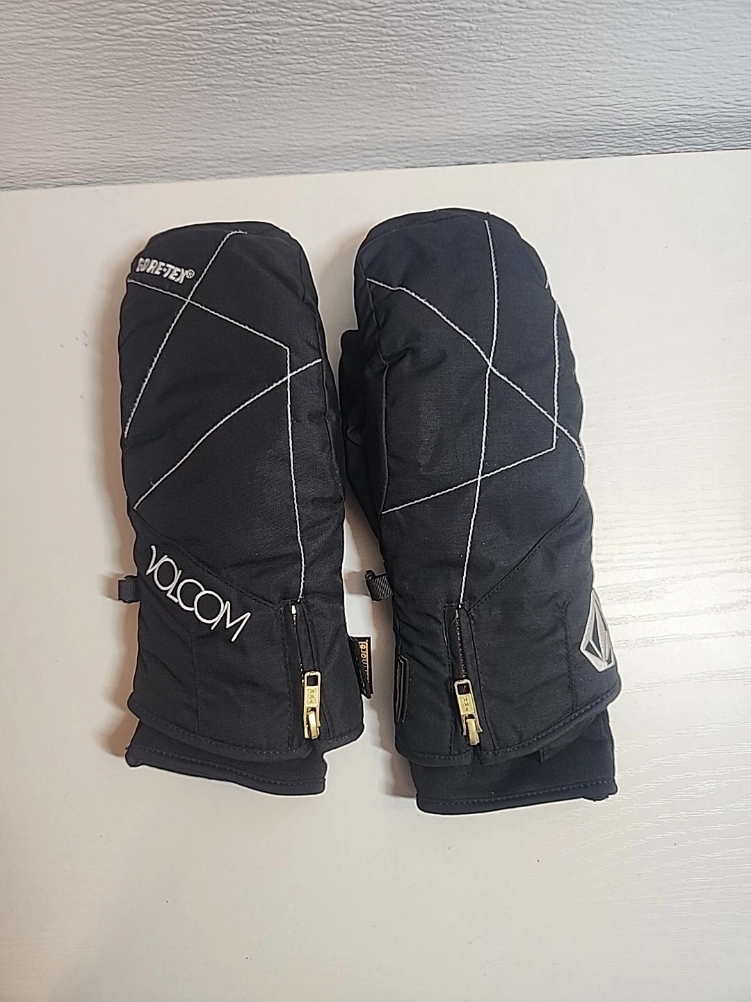 Volcom Womens Small Gore-Tex Mittens, Thermore Insterts Winter Gloves Snow Ski