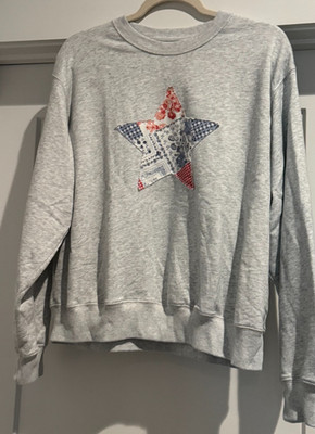 HOLLISTER Quiltd Easy Star Graphic Crew Grey Sweatshirt 4th July American Medium