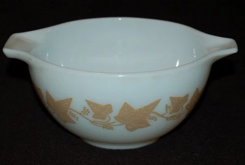 VINTAGE Pyrex Sandalwood Cinderella Dish 1 1/2 pt 1960's Nice Condition!