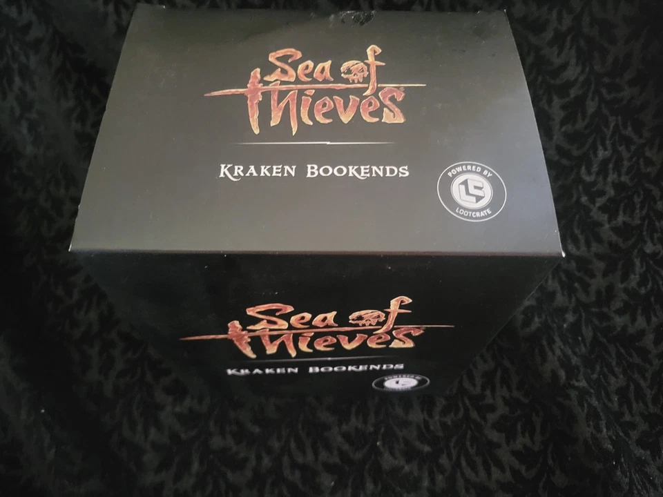 Sea Of Thieves Kraken Bookends 2019 Xbox Game Studios Loot Crate Complete In Box - Image 2 of 3