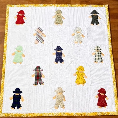 Vintage Handmade Sunbonnet Sue Quilt Applique Patchwork Cottage Farmhouse 62x62
