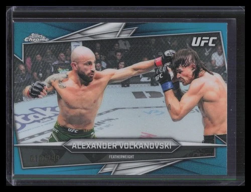 Alexander Volkanovski 2026 Topps Chrome UFC #30 Teal Refractor #/299