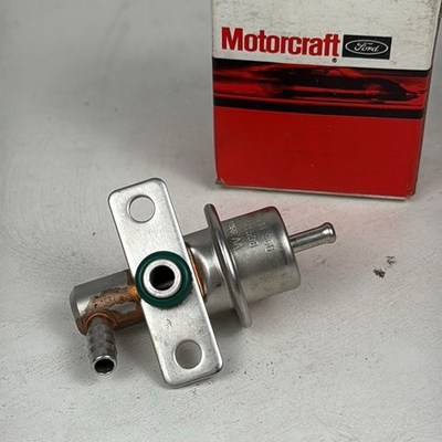 #ad MOTORCRAFT CM4850 Fuel Injection Pressure Regulator NEW $44.99