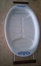 VINTAGE Corning Ware Blue Cornflower P-19 Serving Platter W/ Wood Handle Cradle