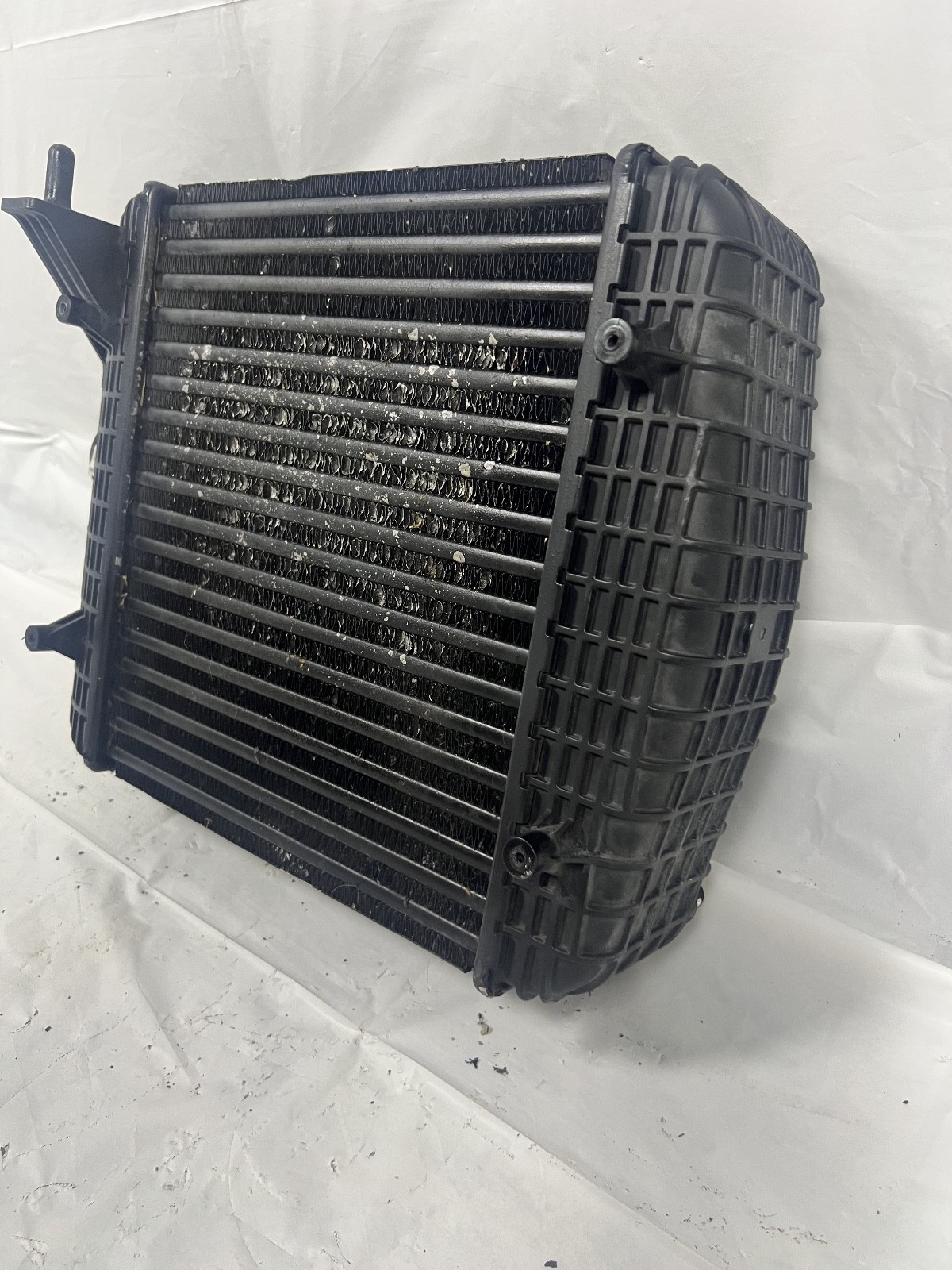 14‑20 Maserati Ghibli Quattrop Levan Right Turbocharger Intercooler OEM 16474840