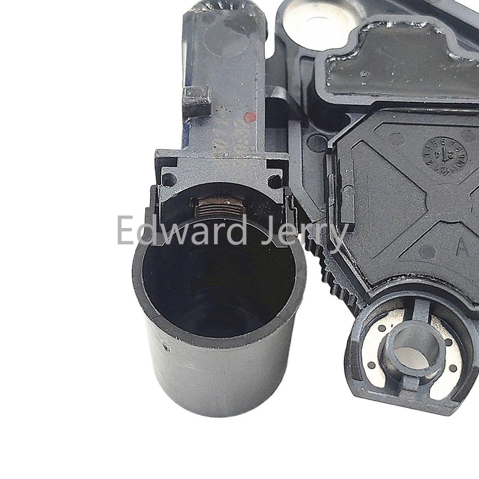 VALEO ALTERNATOR VOLTAGE REGULATOR For Nissan Rouge Xtrail 2.5L 2618689 82-105N - Image 4 of 4