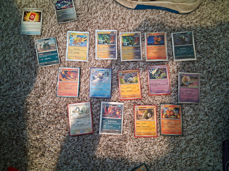 Nintendo Pokemon TCG 14-Card Lot XY/SM Pikachu Jolteon Clauncher 48/146