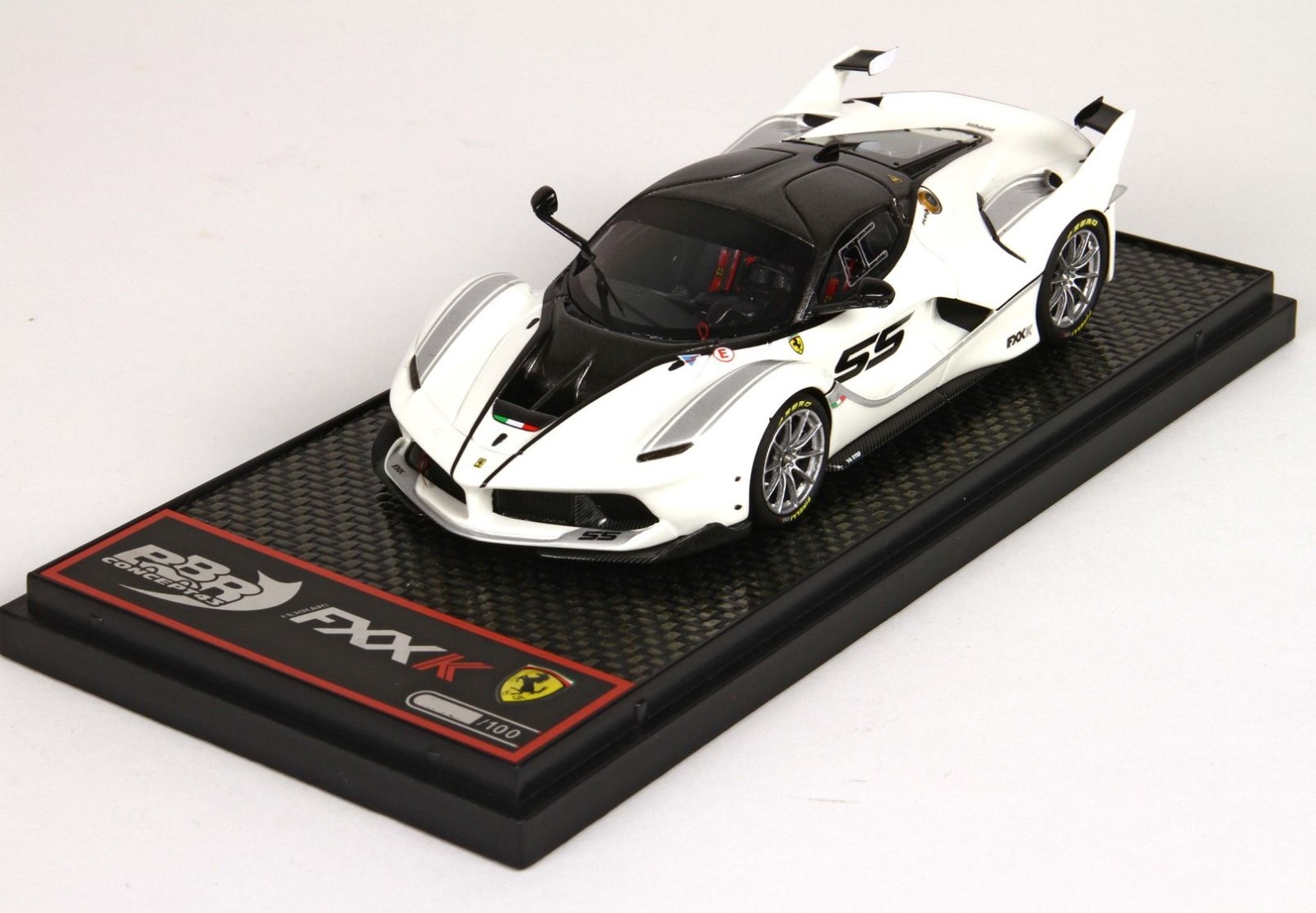 Ferrari FXX K #55 BBR 1:43, le cadeau d'exception en r&eacute;sine pour passionn&eacute; d'automobile - 3