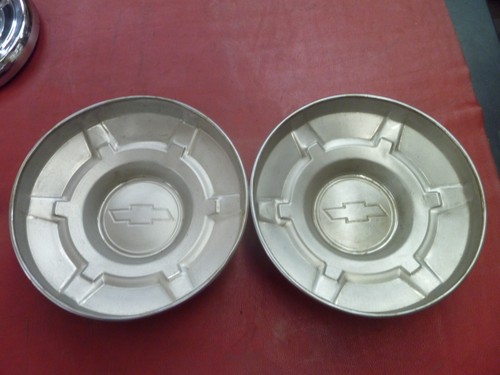 VINTAGE 1967-73 CHEVY GOLD 12" TRUCK DOG DISH POVERTY HUBCAPS WHEEL COVERS - Picture 4 of 4