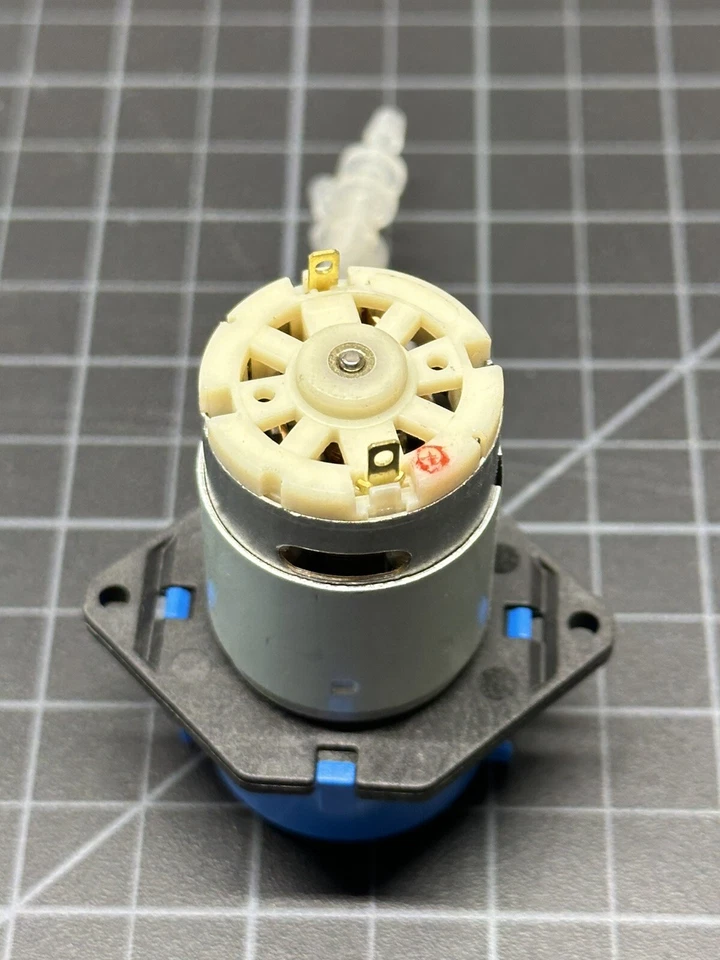 Bomba dosificadora peristáltica Kamoer 12v GENUINA - NUEVA/SIN USAR (dosificación de pecera, etc.) Foto 3 de 4