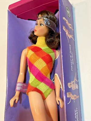 Barbie Mattel Vintage Barbie 1966 Twist N Turn #1160 Brunette