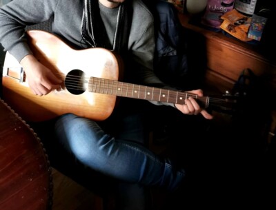 EKO P2 Acoustic Parlor Guitar Early 1960's Made In Italy READ  DESCRIPTIONS