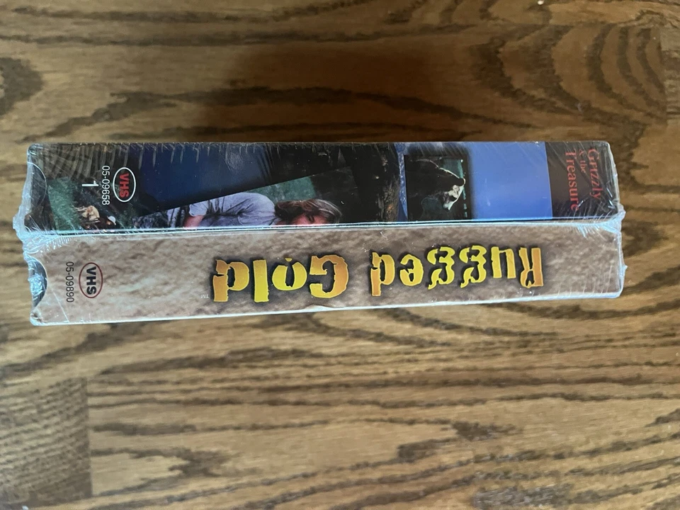 NEW and SEALED TWO VHS SET. “RUGGED GOLD” & “GRIZZLY TREASURE” Adventure/Drama Foto 3 de 4