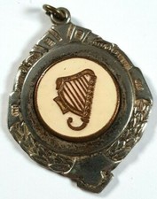 Irish Pipers Band Medallion Me…