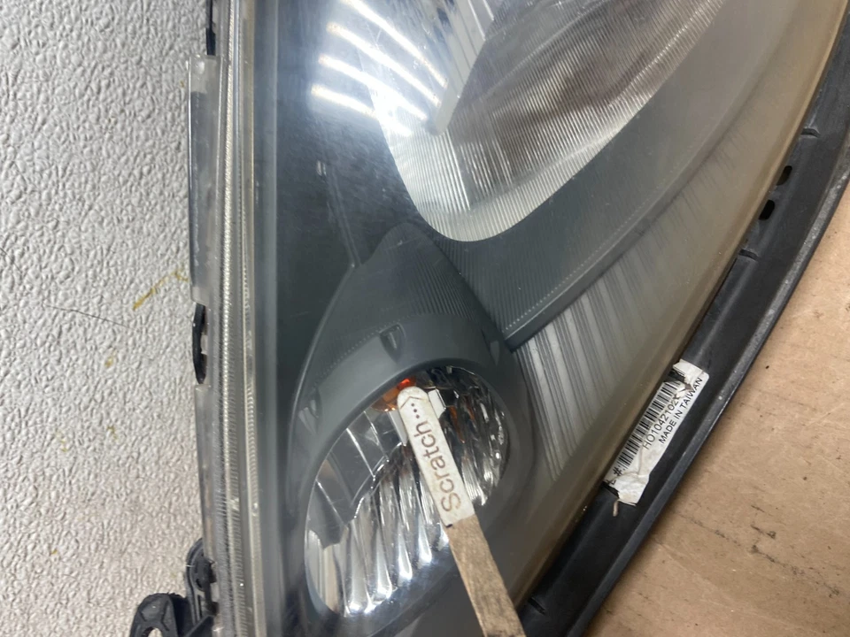 Faro lateral izquierdo halógeno OEM R1415 DG Honda Fit 2009 a 2013 conductor izquierdo Foto 4 de 4