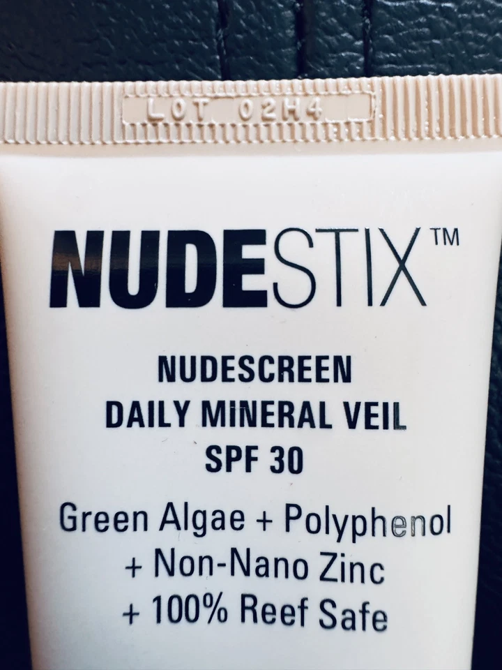 NUDESTIX Nudescreen Véu Facial Mineral Diário FPS 30 em Matiz Nu Protetor Solar  - Imagem 2 de 4