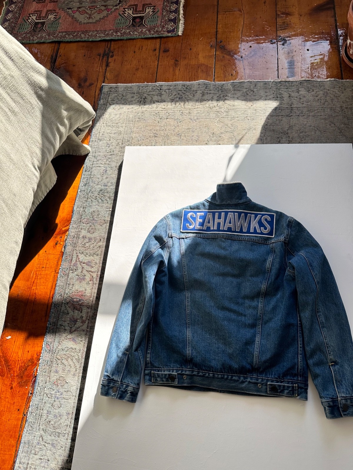 Seahawks Patch Levis Lined Jacket Medium - image 4